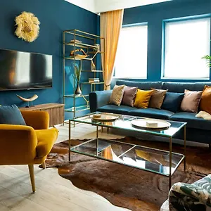 Apartment Holt - Welcome To The Jungle, Bucharest